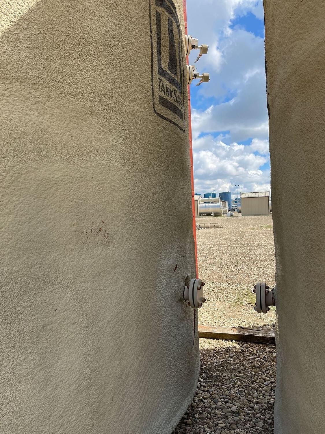 400 BBL Heated Insulated Coated Tank — product image 5 of 6