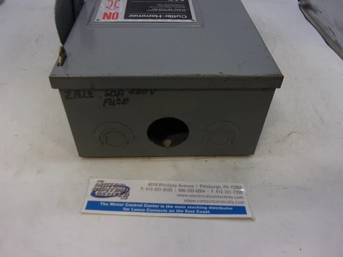 Cutler-Hammer DH222NGK Heavy Duty Safety Switch, 60A, 240V, Fusible, NEMA 1 Indoor — product image 7 of 8