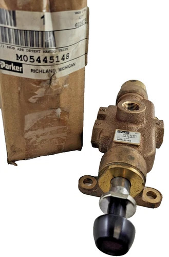 Parker M05445148 Manual Air Control Valve 4-Way 3-Position 1/2 NPT Bronze — product image 8 of 8