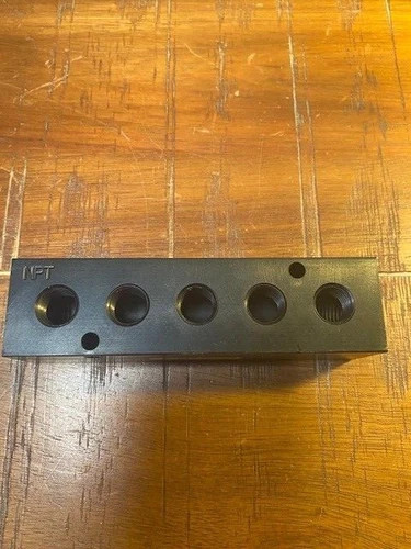 Pneumadyne M20-250-5 Pneumatic Manifold, Aluminum, 1/4 NPT, 5 Stations (Lot of 2) — product image 3 of 4