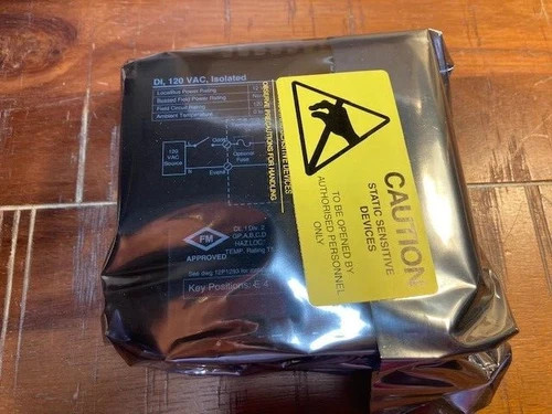 DeltaV KJ3001X1-BC1 Discrete Isolated 120VAC Dry Contact Fused 12P0551X132 — product image 3 of 4