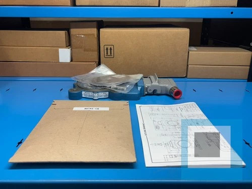 Avtron AV56A1CBT8LXG000 Thru-Bore Rotary Encoder — primary product image