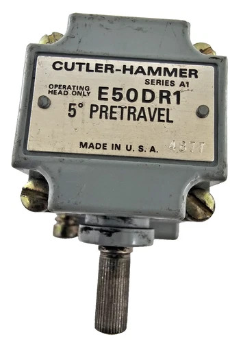 Cutler-Hammer E50 Heavy Duty Plug-In Limit Switch with E50SA Body and E50DR1 Rotary Head — product image 2 of 6
