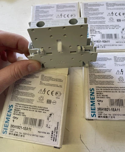 Siemens 3RH1921-1EA11 Auxiliary Contact Block (Lot of 4)