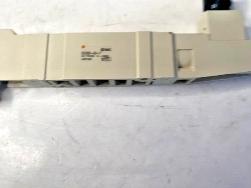 SMC SV3000-NO-P Interface Regulator with PSI Gauge — product image 3 of 4