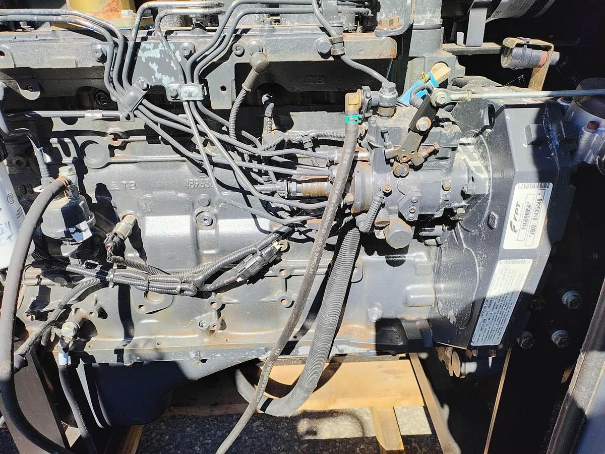 Generac SD2000 2000 kW Diesel Generator Set with Mitsubishi S16R-Y2PTAW2-1 Engine — product image 2 of 4