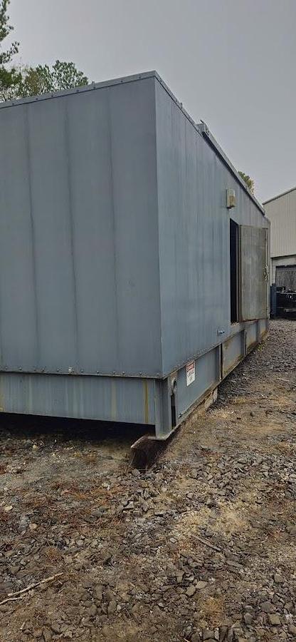 Caterpillar 3508 Diesel Generator Set 750 kW — product image 4 of 10