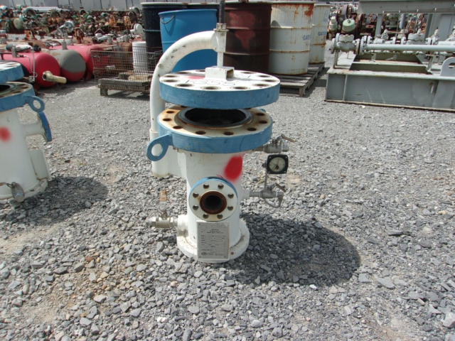 PECOFacet Vertical Gas Filter Housing 8-5/8 in x 16 in — product image 9 of 11