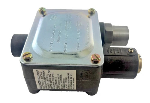 Barksdale 9048-6 Sealed Piston Pressure Switch, 700-10000 PSI — product image 2 of 7
