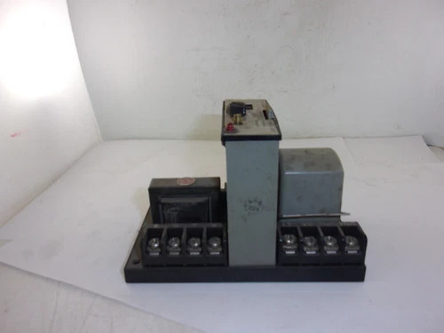 Allen Bradley/ECA 22DJ4-4000 Photo Switch Control Module — product image 3 of 4