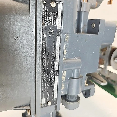 Fisher 2 1/2" ED CL-300 Control Valve CF8M with 667 Size 40 Pneumatic Actuator — product image 6 of 10