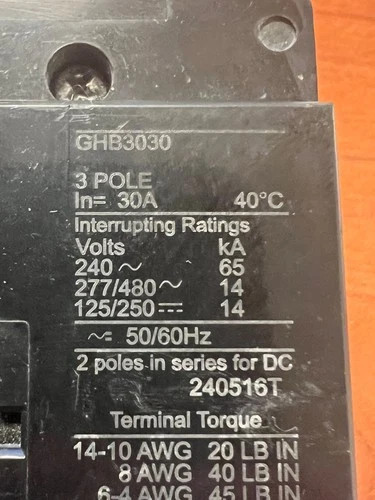 Eaton GHB3030 3-Pole 30A Molded Case Circuit Breaker — product image 2 of 6