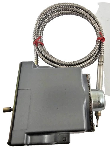 United Electric Controls Type E55 Temperature Switch Model 14063 — product image 5 of 7