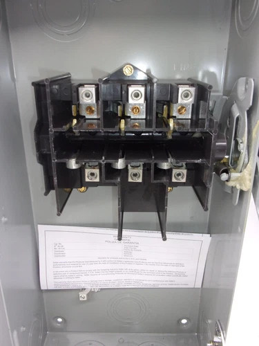 Eaton DG323UGB General Duty Safety Switch 100A 3-Pole 240V NEMA 1 — product image 5 of 8