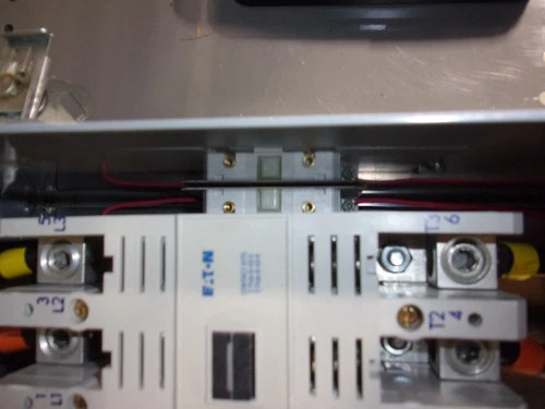 Cutler-Hammer CE15NN3 3-Pole Contactor with 120VAC Coil and Side Mount Auxiliary 9-2756-1 — product image 3 of 5