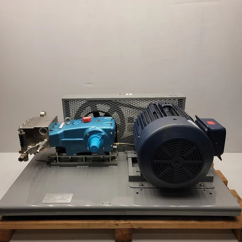 Cat Pumps 3801K.CO2 Triplex Plunger Pump with 15 HP Marathon Electric Motor — product image 2 of 21