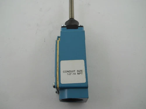 Honeywell MICRO SWITCH GLCA01K8A 1NC/1NO SPDT Limit Switch with Wobble Stick — product image 4 of 5