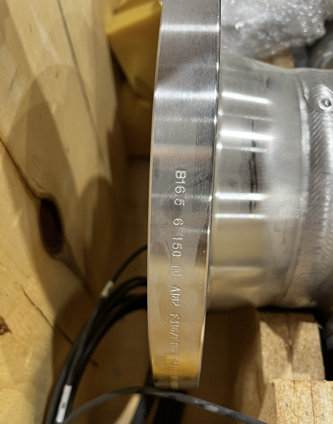 Rosemount 8800DD060SA1N1D1K6M5R30Q4Q8 Dual Vortex Flowmeter, 6 Inch — product image 4 of 4