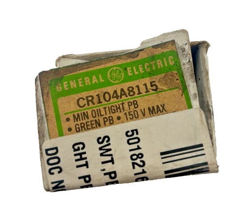 GE CR104A8115 Miniature Oiltight Green Pushbutton Switch — product image 2 of 5