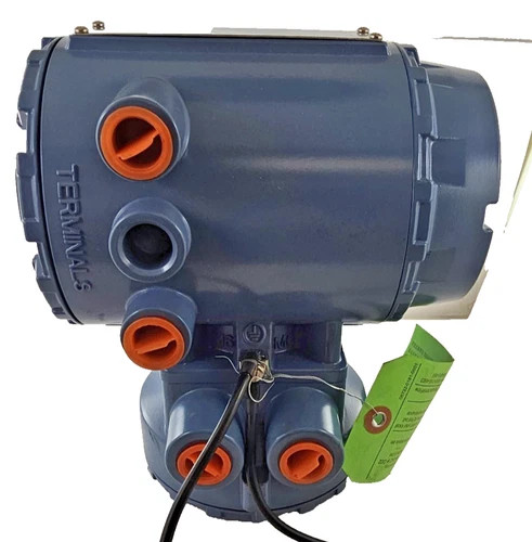 Rosemount 8732E Magnetic Flowmeter Transmitter 8732EMR1A1DA1M4Q4 — product image 3 of 7