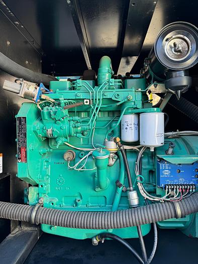Cummins 300DQAF-2054 Diesel Generator Set — product image 2 of 10