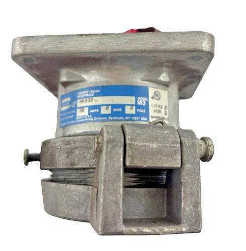 Crouse-Hinds AR332 30 Amp 2 Wire 3 Pole Arktite Receptacle — product image 3 of 5