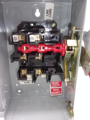 GE Spec-Setter General Duty Safety Switch TG3221, 30A, 240V — product image 5 of 8