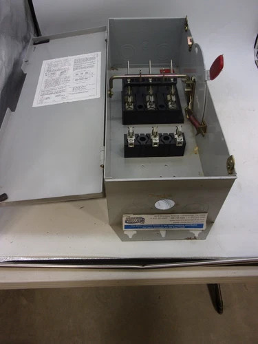 Westinghouse HFN323 Heavy Duty Safety Switch, 100 Amp, 240V, NEMA 1 — product image 5 of 9