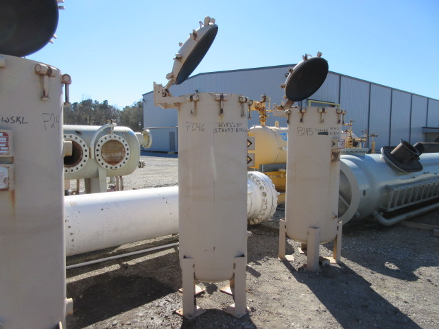 National Tank Company Vertical Filter Vessel 26" x 4'6" 150 PSI — product image 9 of 9