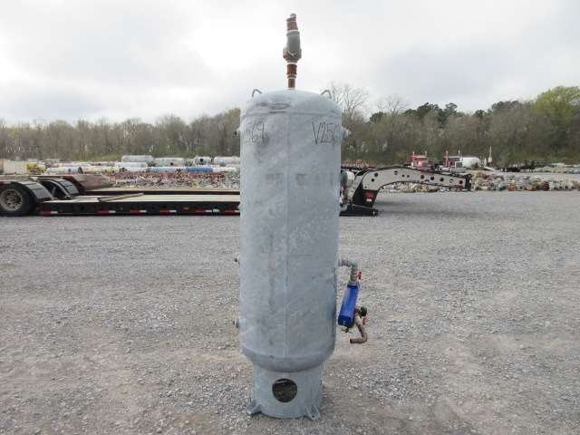 Manchester Tank Vertical Air Receiver Tank, 120 Gallon, 200 PSI — product image 3 of 7
