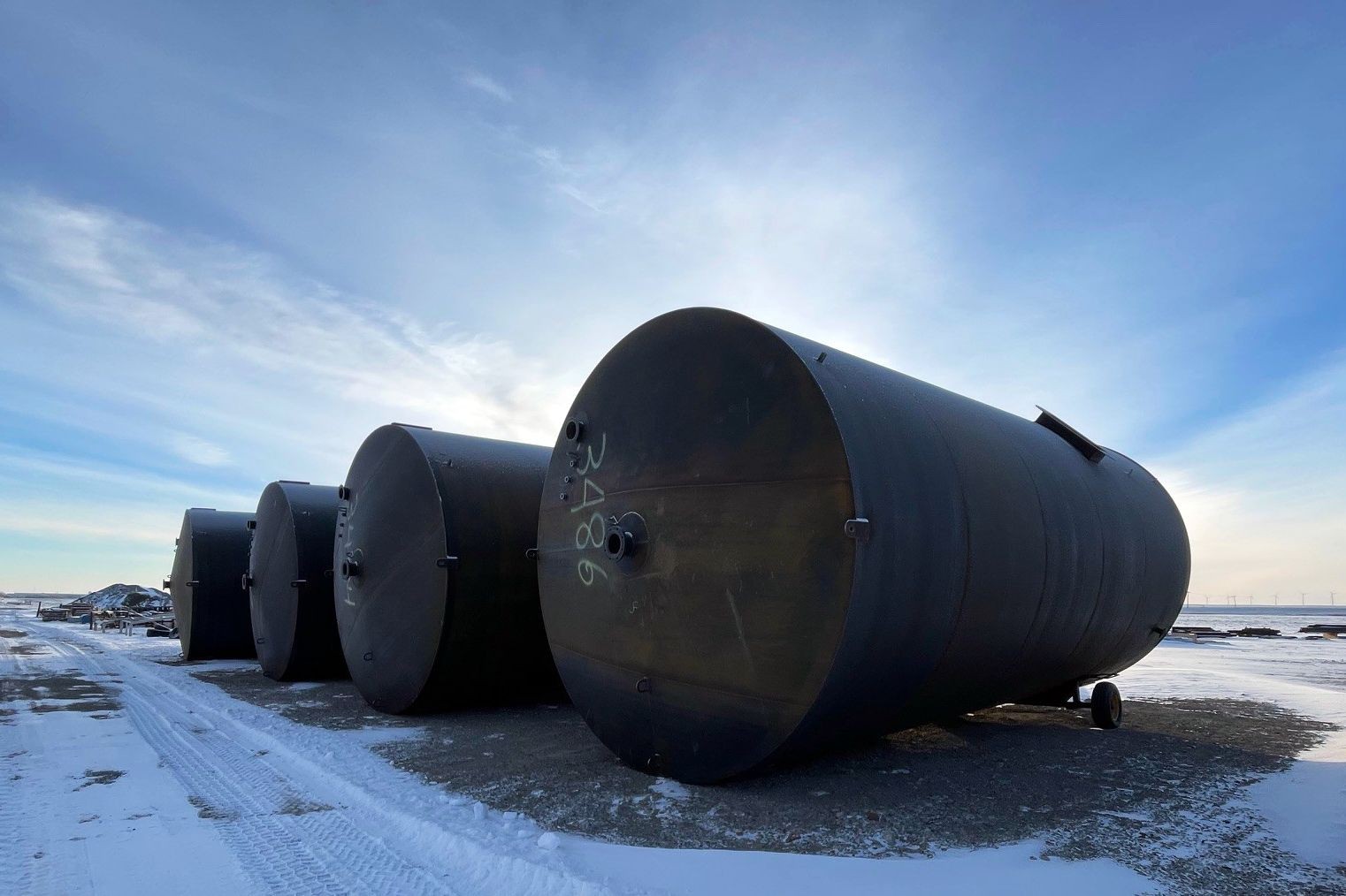 New 1000 BBL Production & Sales Tanks (Insulated)