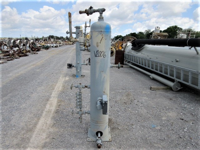 J.W. Williams Vertical Two-Phase Separator, 10-3/4" x 4' — product image 2 of 6