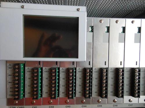 Yokogawa EXAxt AV550G O2mation Averaging Converter — product image 6 of 7
