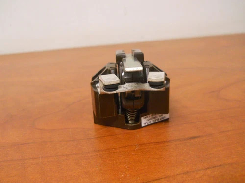 Cutler-Hammer 10923H7 D.C. Type Electrical Interlock 2 N.O. Straight Lever — product image 2 of 2
