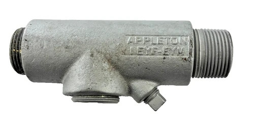Appleton EYF-EYM 1 Inch Explosion-Proof Conduit Sealing Fitting — product image 4 of 6