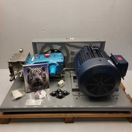 Cat Pumps 3801K.CO2 Triplex Plunger Pump with 15 HP Marathon Electric Motor