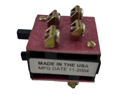 Homewood Products OT1C Auxiliary Contact Block 2-NO 2-NC — product image 5 of 6