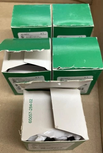 Schneider Electric Harmony 9001SKR1U 30mm Non-Illuminated Momentary Push Button (Lot of 5)