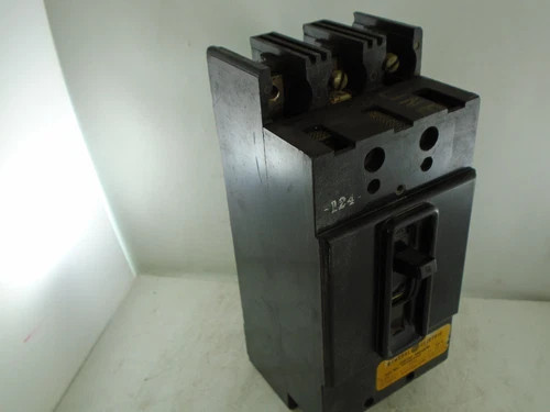 General Electric TF136C5015 3-Pole 15A 600V Molded Case Circuit Breaker — product image 4 of 8