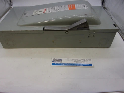 ITE Vacu-Break Heavy Duty Enclosed Safety Switch SN323, 100A 240V Fusible — product image 7 of 9