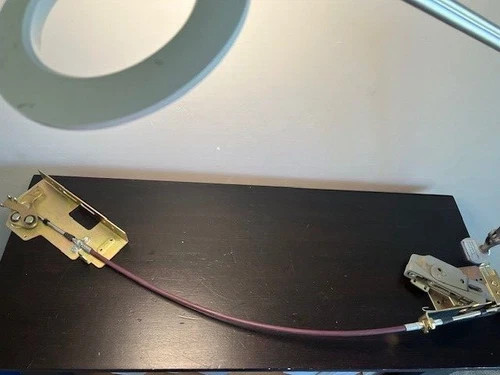 Square D 9422CGJ30 Cable Operating Mechanism with Disconnect Switch Handle — primary product image